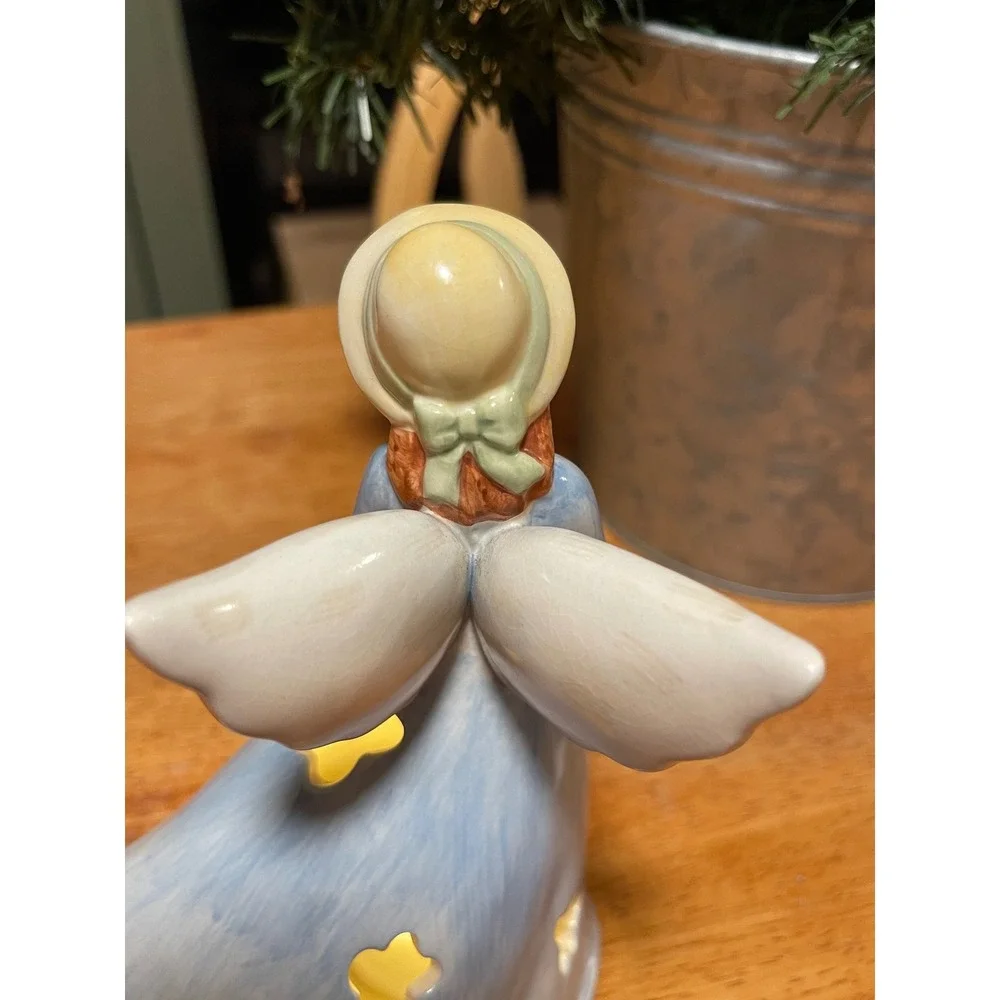 Russ Berrie Country Gatherings Collection Hand‎ Painted Ceramic Tealight  Holder